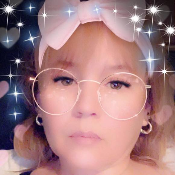 Meet your Posher, Lupita - Picture 1 of 1